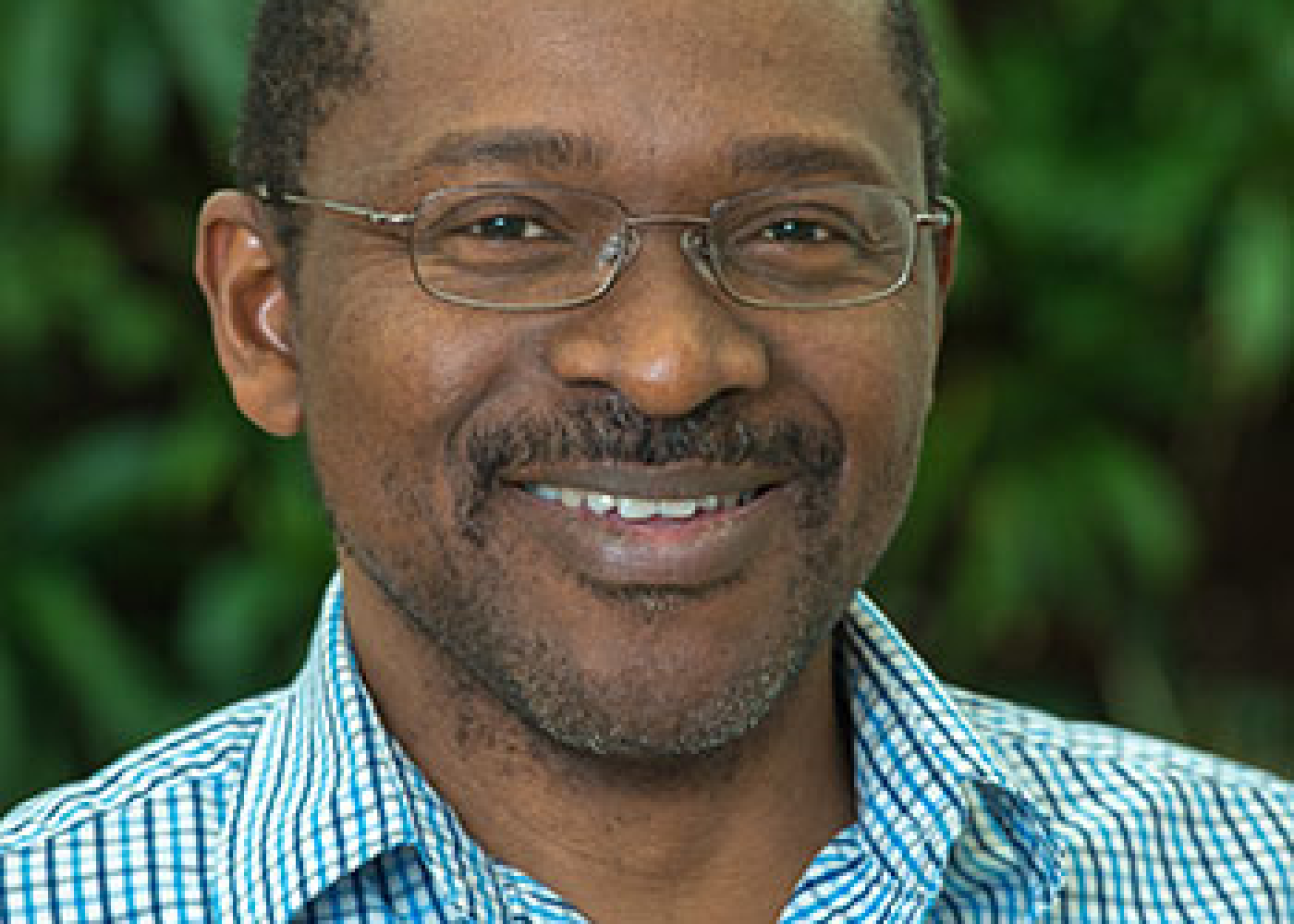 Dr. Etienne Mfoumou